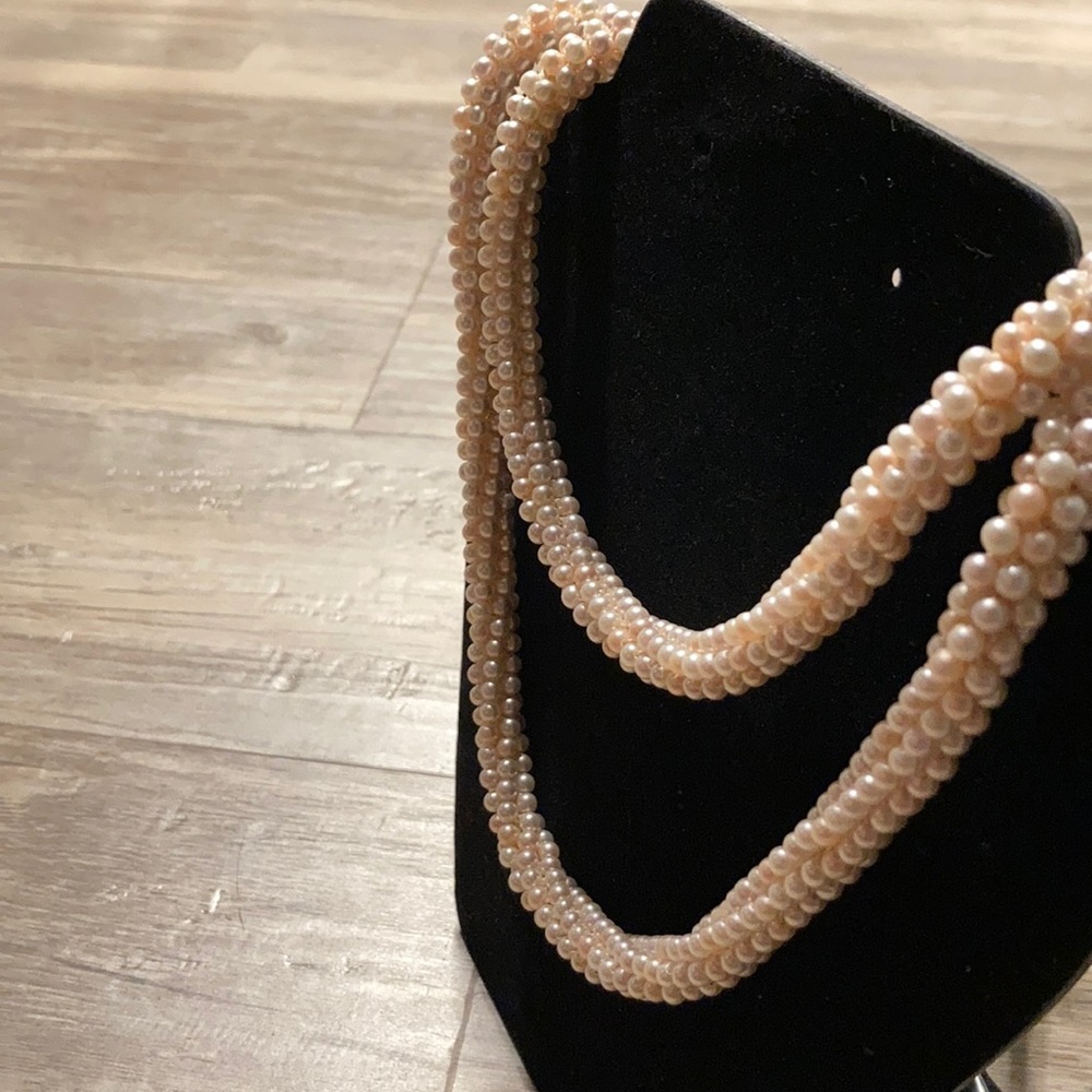 Pearl Necklace - Picture 7 of 7